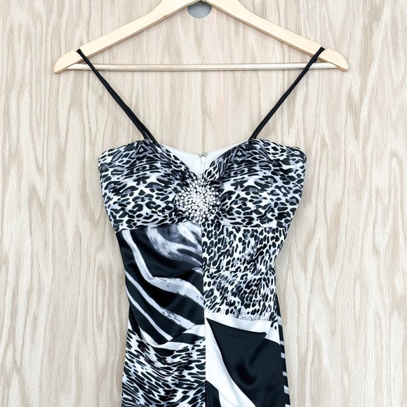 Cache Embellished Leopard Zebra Mermaid Prom Dress - Picture 2 of 11